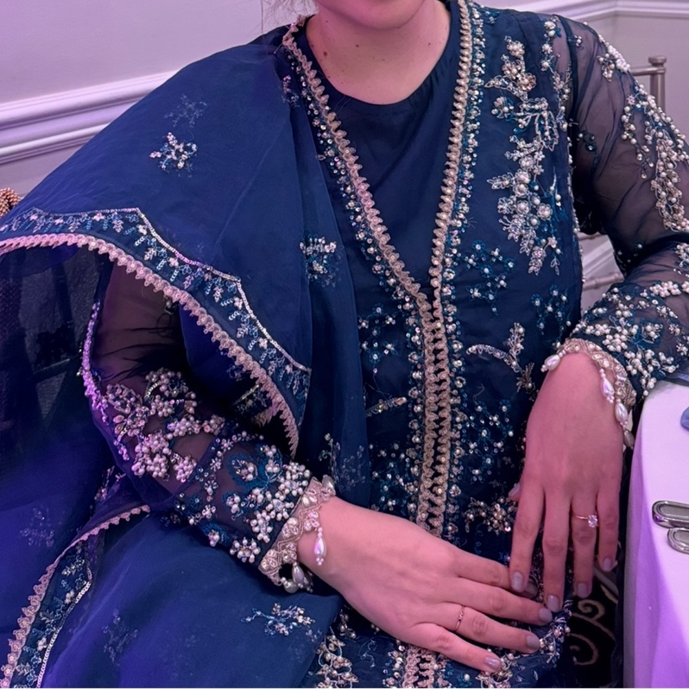 Elegant Blue Embroidered Kurta